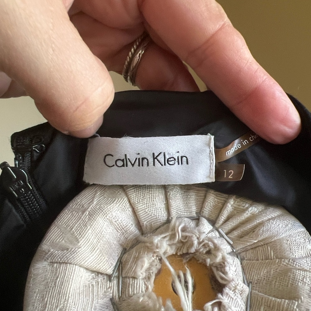 Calvin Klein Black and Cream Colorblock Belted Sheath Dress - Picture 2 of 12